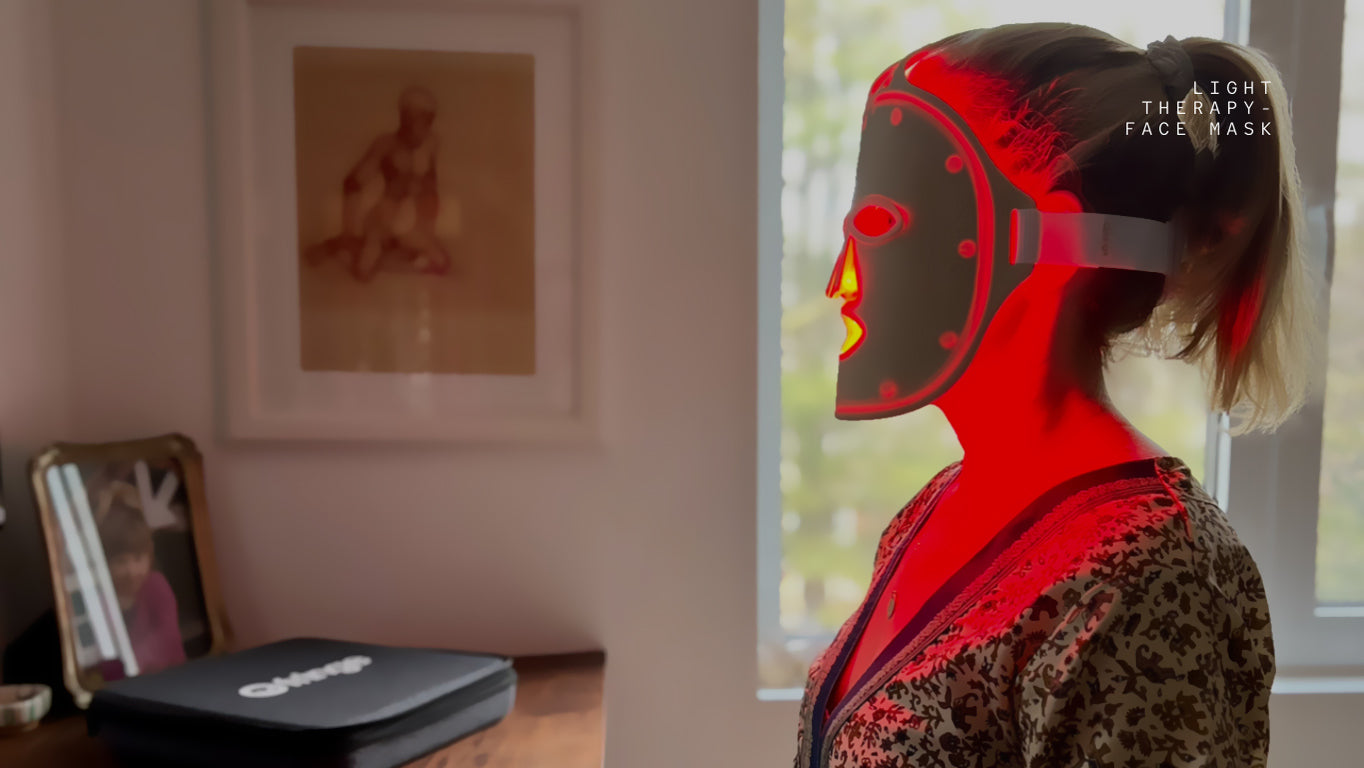 Red Light Therapy Face Mask