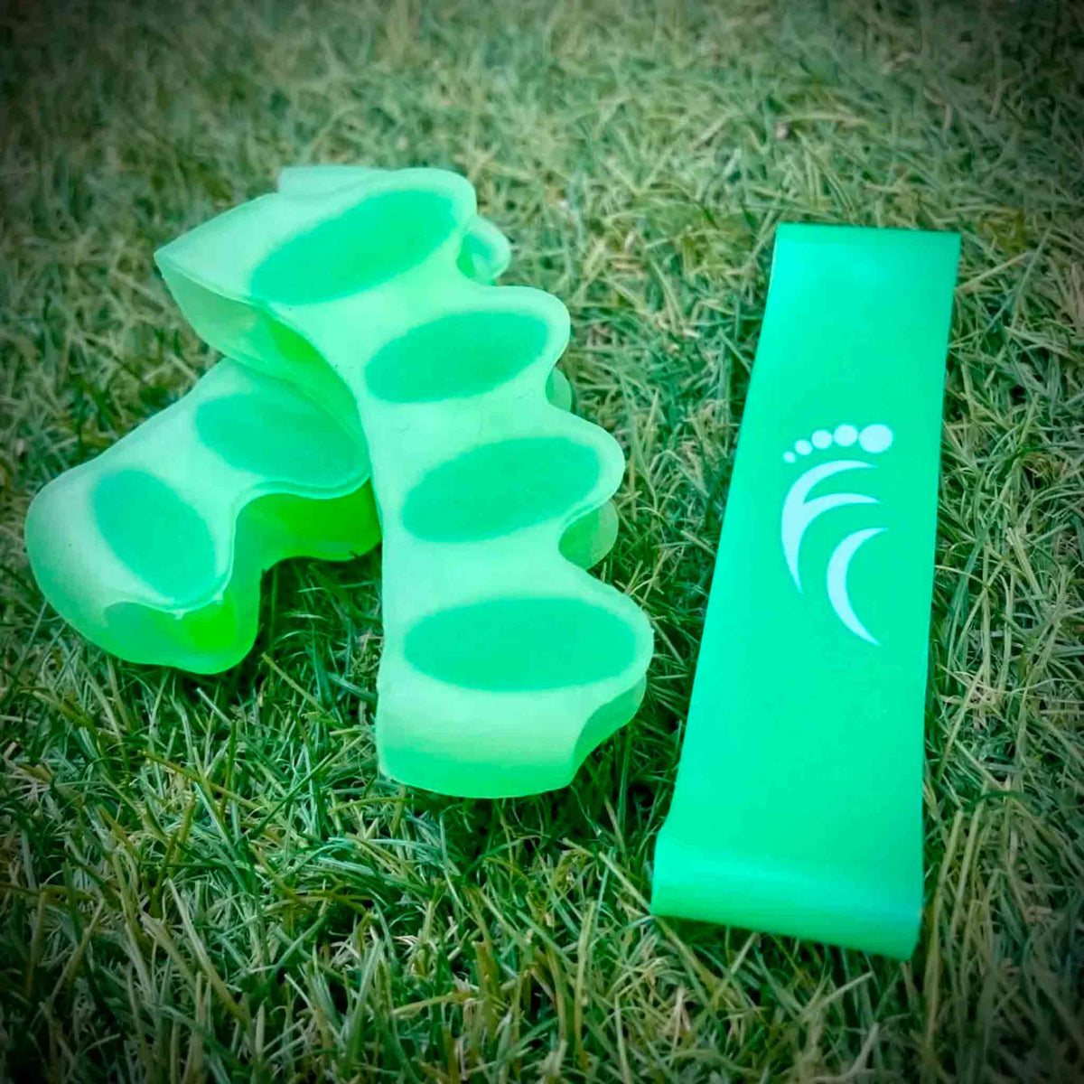 Wild Toes (Toe Spacers + Resistance Band)